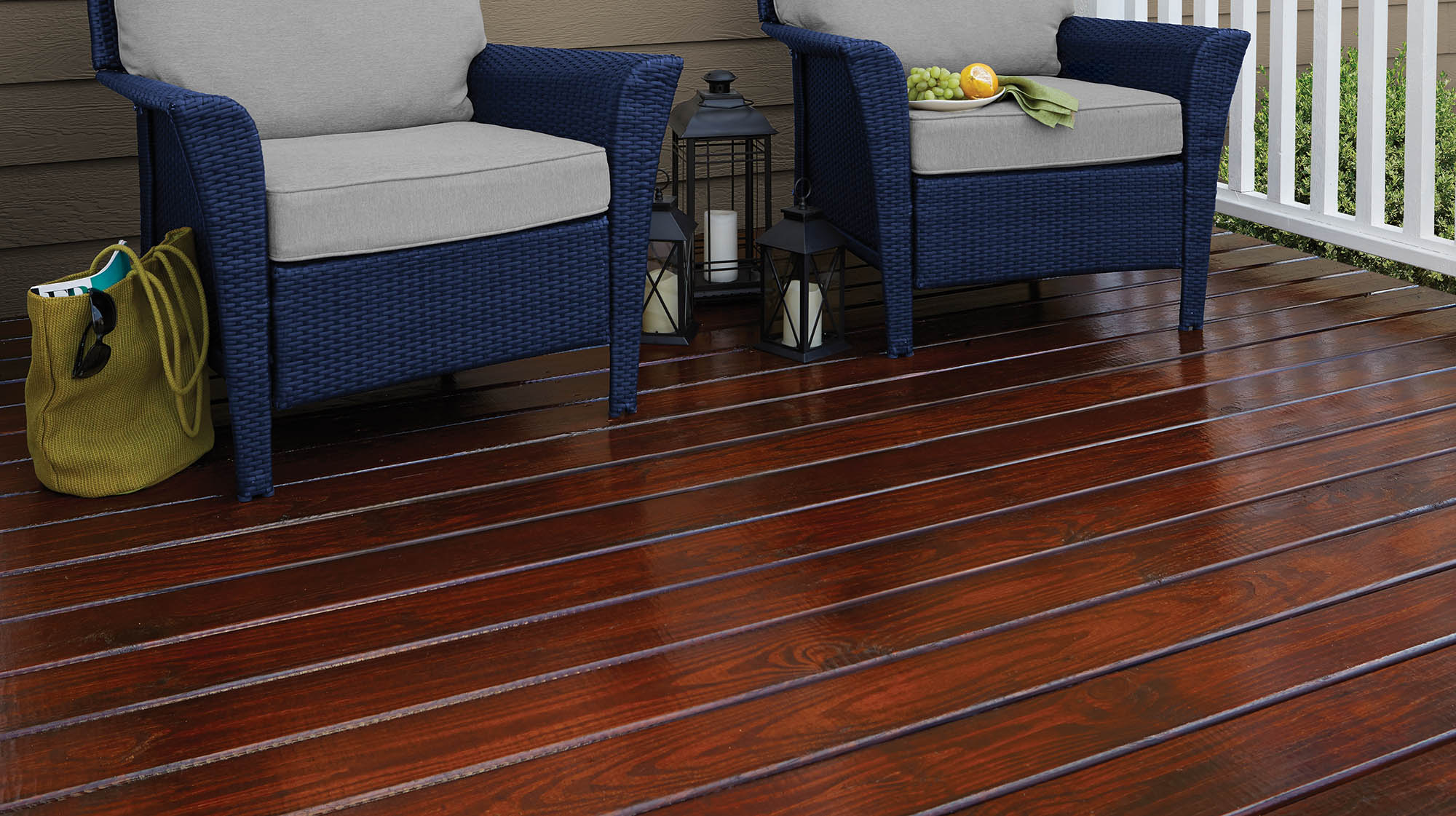 CabotGold_Deck_MoonlitMahogany_bg