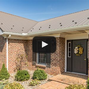 Building Showcase: Rancher in Shippensburg, PA with Textured Charcoal Metal Roof