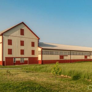 Barn Red and Beige Horse Barn-SLE_3446-HDR