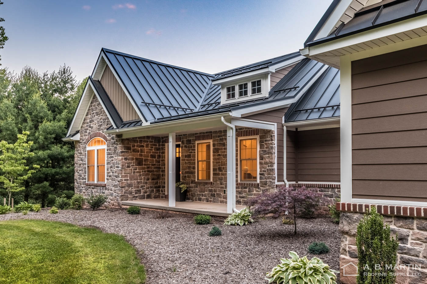 New House with Textured Black ABSeam Roof - AB Martin