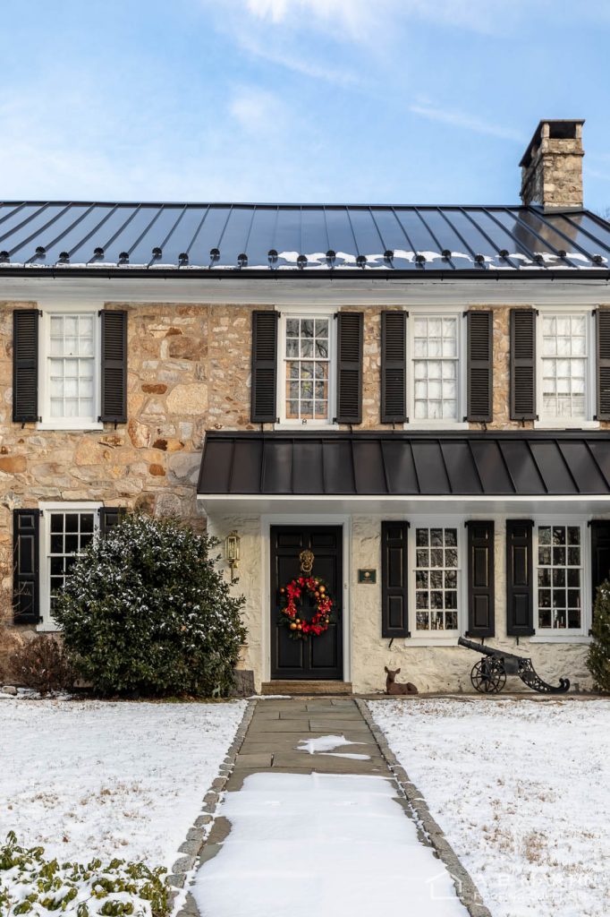 Historic House with Matte Black ABSeam